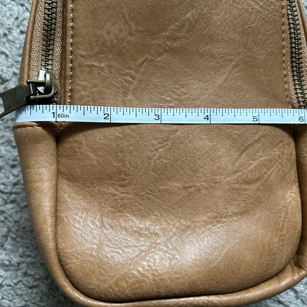 Pink Lily Tan Crossbody Bag